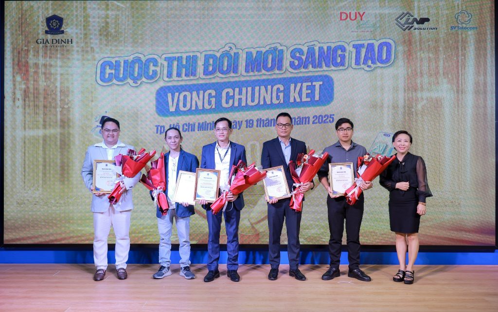 SVTELECOM-DONG-HANH-CUNG-DAI-HOC-GIA-DINH-TRONG-CUOC-THI-DOI-MOI-SANG-TAO-2025